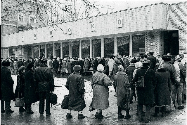 �������